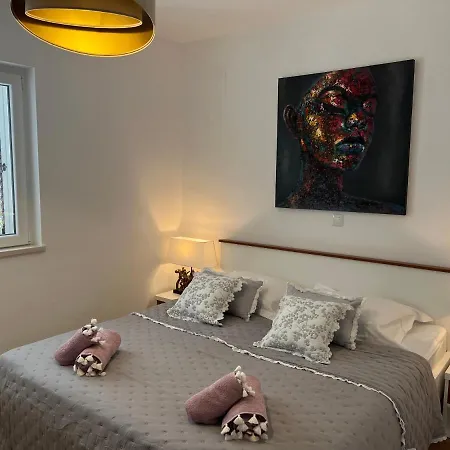 Luxury Julie Apartamento *