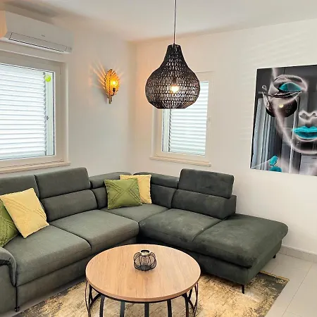 Apartment Luxury Julie