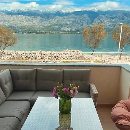 Luxury Julie Appartement Vinjerac